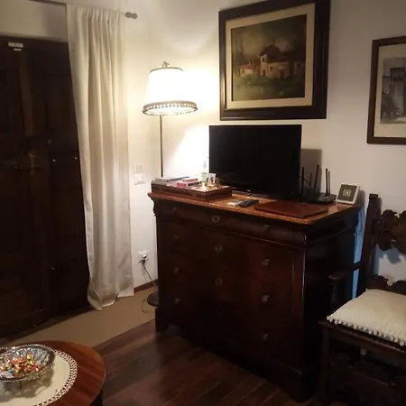 Podere Battegone 度假居 *